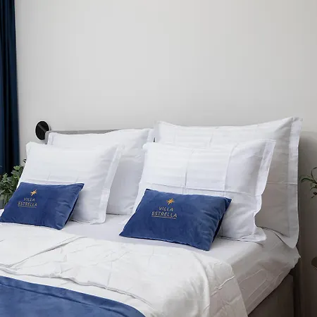 Estrella In For 10 People With Sauna & Whirpool Just 6 M From The Sea *
