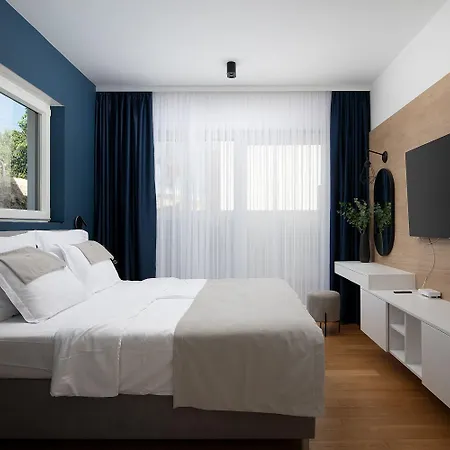 Estrella In For 10 People With Sauna & Whirpool Just 6 M From The Sea Villa
